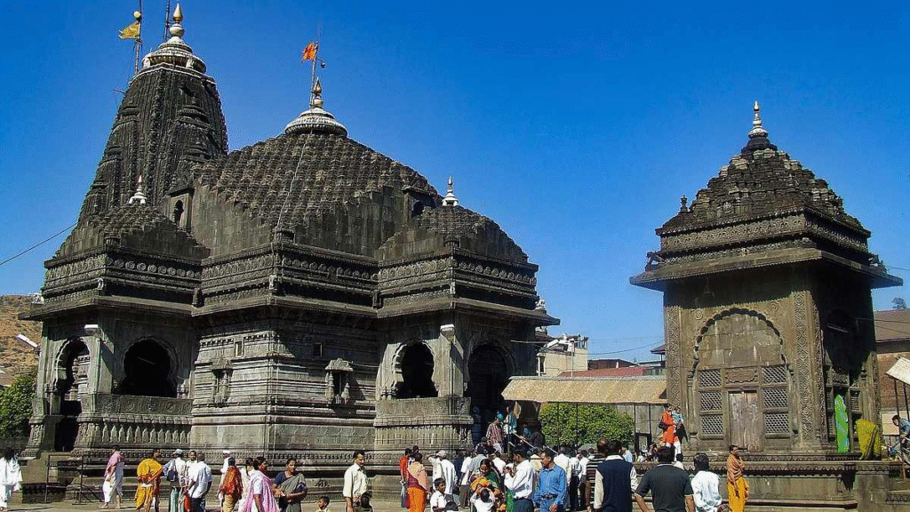 Trimbakeshwar Jyotirlinga Temple in Sawan 2025 for Kaal Sarp Dosh Nivaran