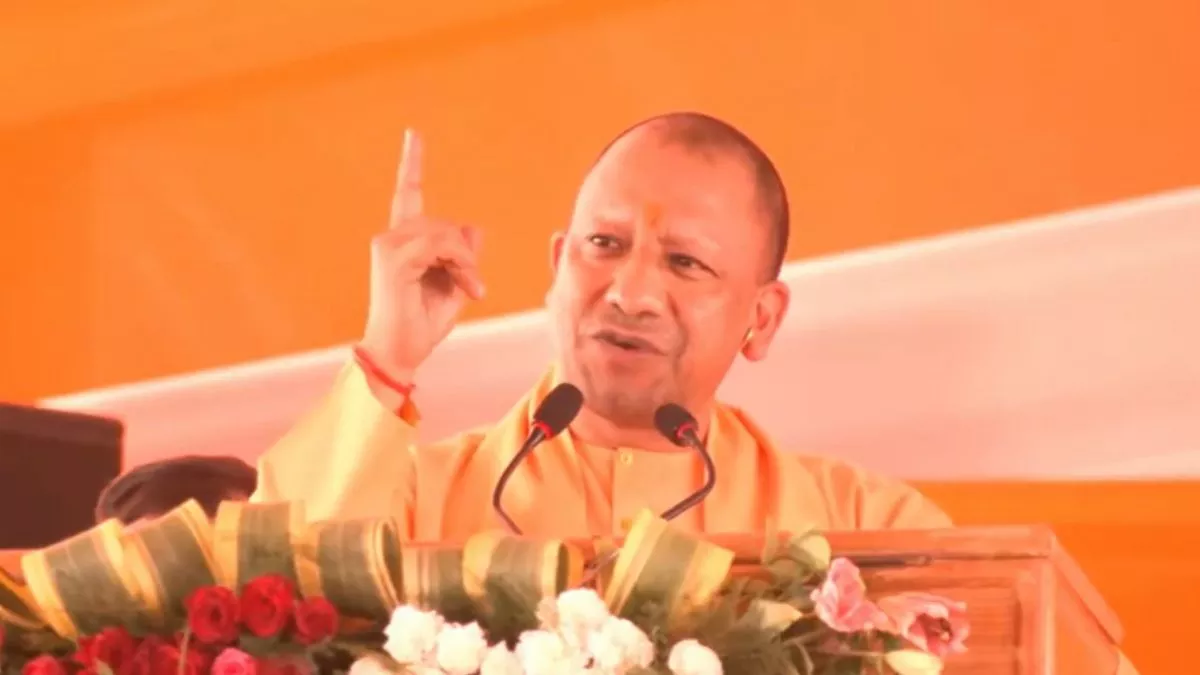 बलरामपुर में जल्लाद की गिरफ्तारी पर Yogi Adityanath का बड़ा बयान | Bulldozer Action News