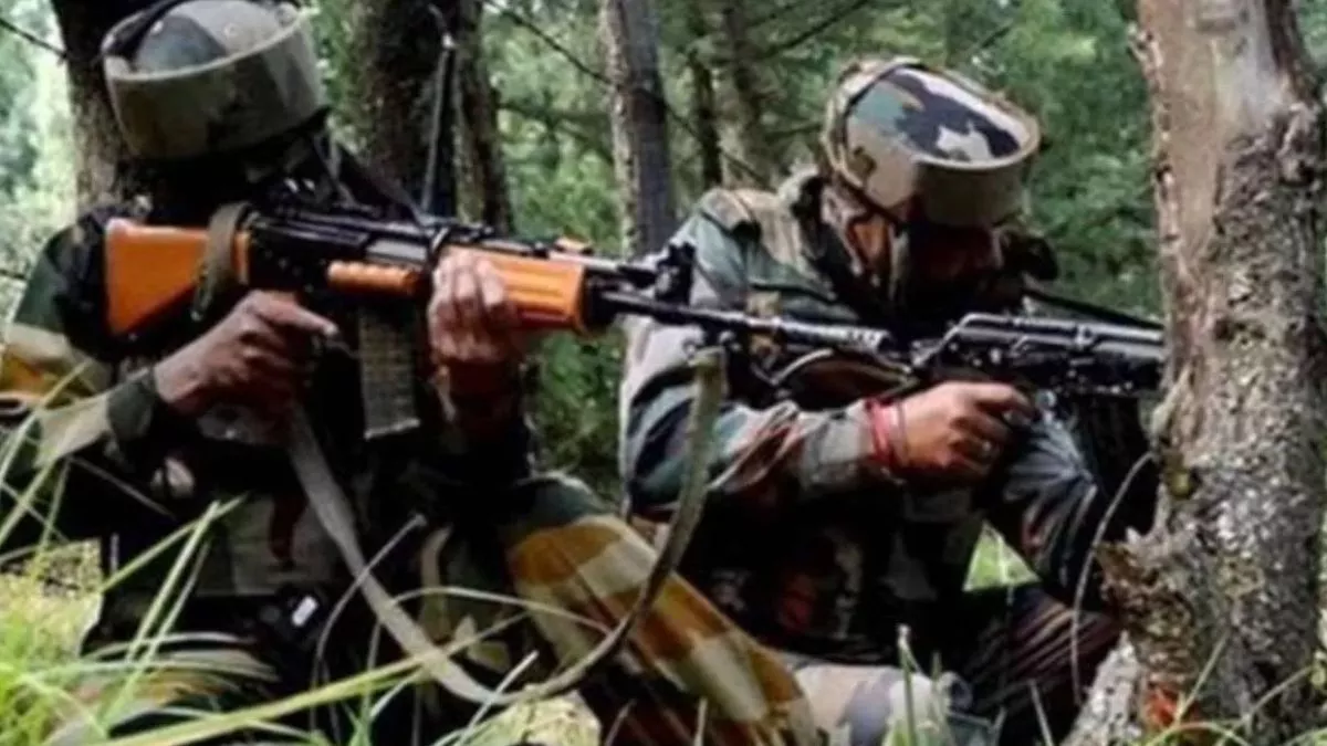 Kulgam Encounter: कुलगाम में सुरक्षाबलों और आतंकियों के बीच मुठभेड़, 2-3 आतंकी घिरे