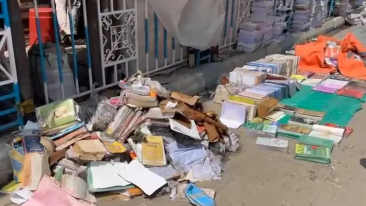 कोलकाता में बारिश से हाहाकार College Street Book Sellers को नुकसान
