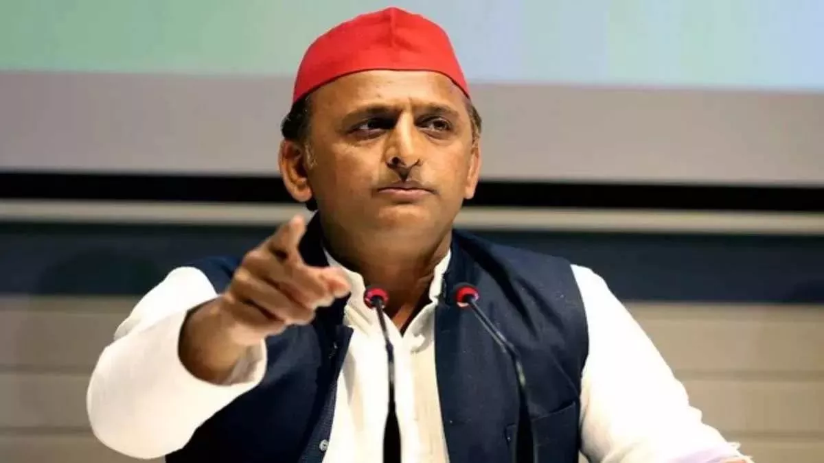 Akhilesh Yadav ने BJP पर GST में गोलमाल और विदेश नीति पर हमला |